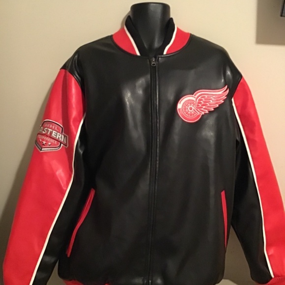 🔥🔥Vintage, chest =27, arm width 9, sleeves 26, shell polyvinyl, gorgeous 🔥 - Picture 2 of 9